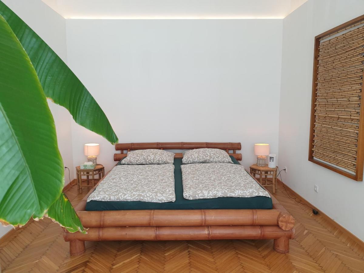 Sunny And Spacious Apartment Near City Centre Wina Bagian luar foto
