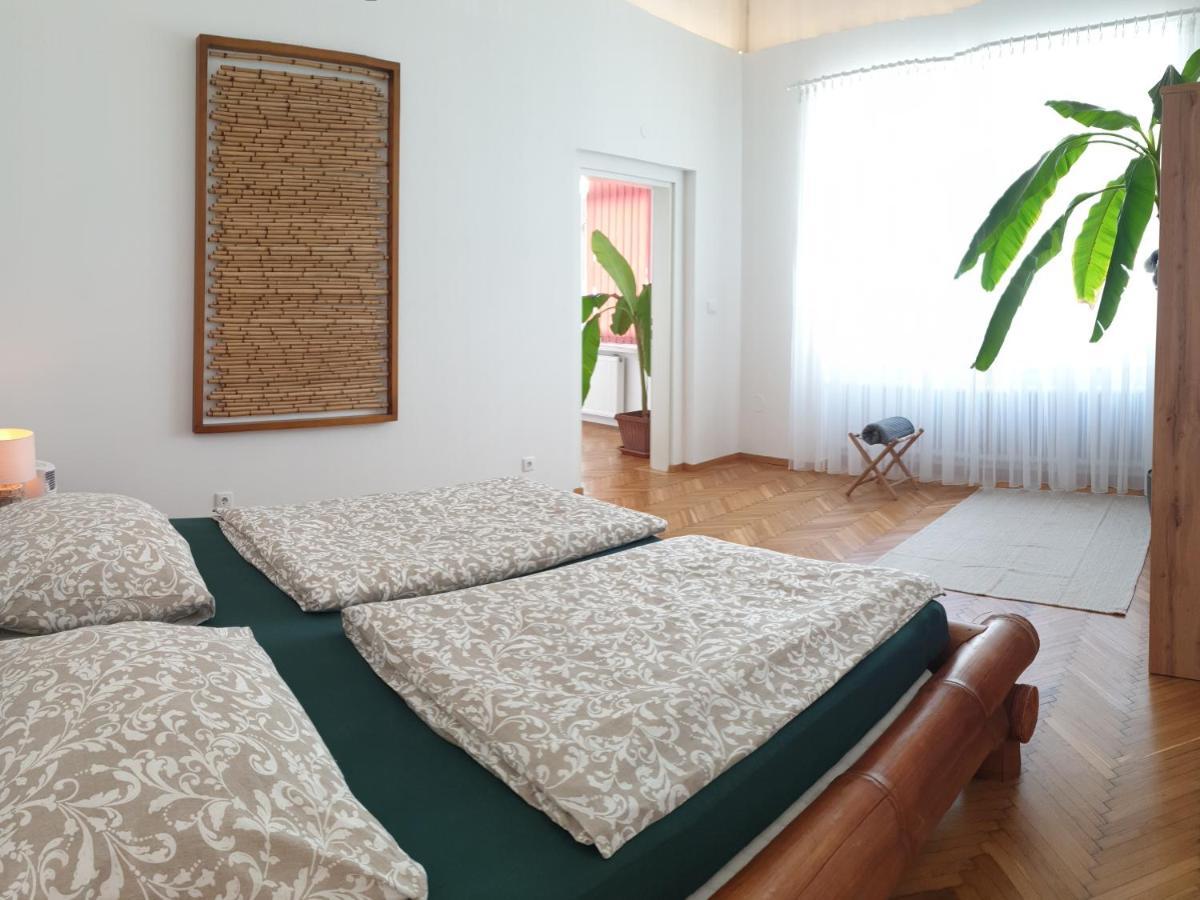 Sunny And Spacious Apartment Near City Centre Wina Bagian luar foto