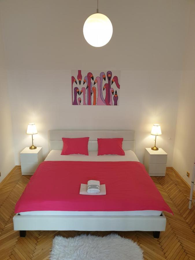 Sunny And Spacious Apartment Near City Centre Wina Bagian luar foto